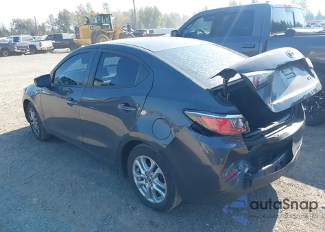 2018 Toyota Yaris Ia z USA, uszkodzony, nr VIN 3MYDLBYV4JY312724